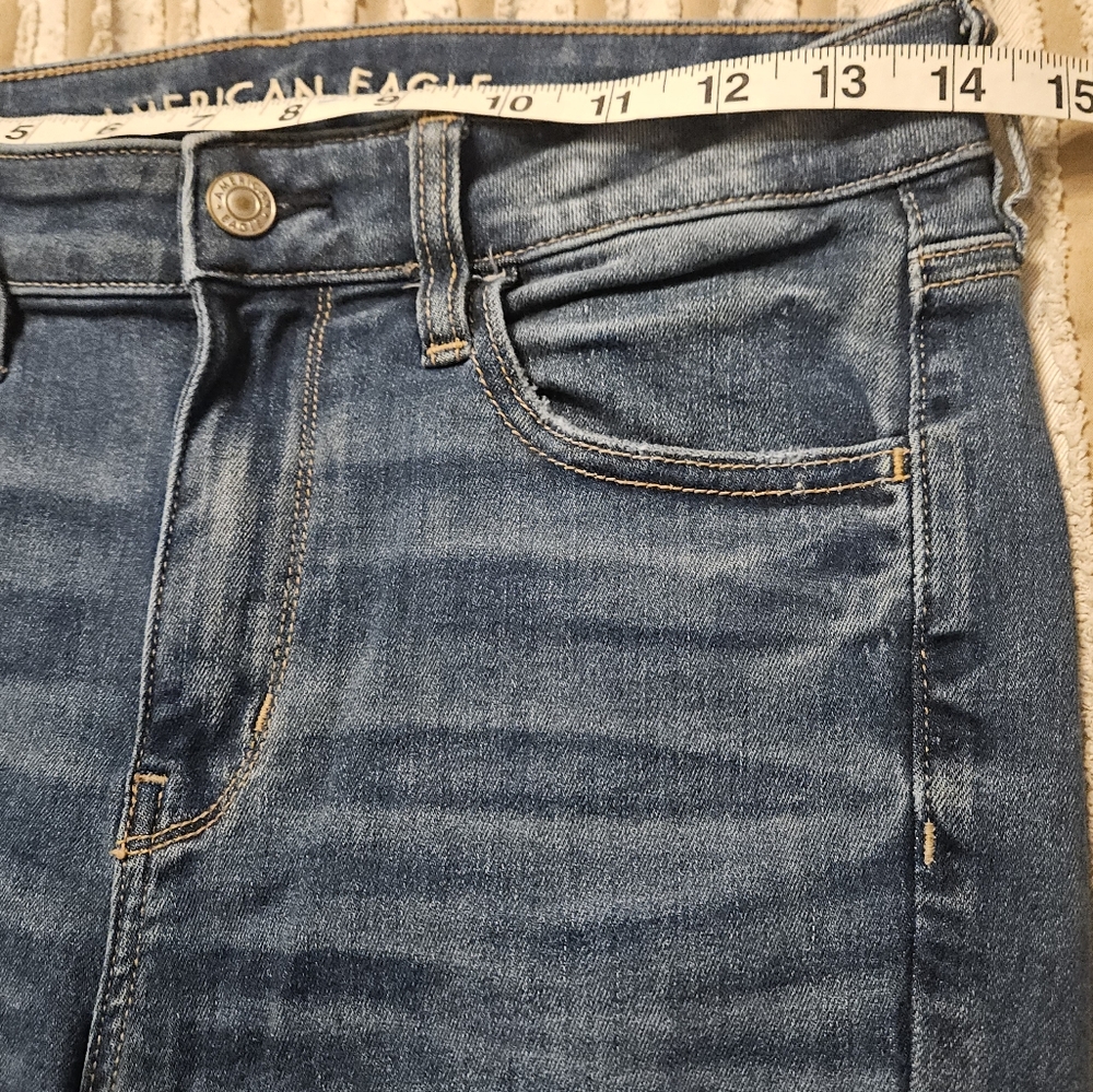 American Eagle Upcycled Ne(x)t Level Strecth Ripped Hi-Rise Jegging Destroyed 6 - Picture 10 of 14